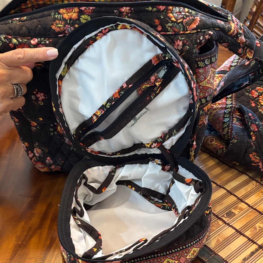 Classic Retired Original Chocolate Floral Quilted Women's Bag Set - Picture 4 of 5
